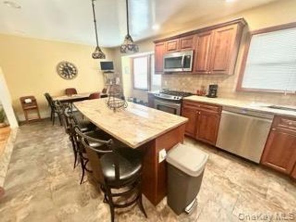 44 Jefferson Avenue, Lynbrook NY 11563