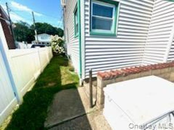 44 Jefferson Avenue, Lynbrook NY 11563