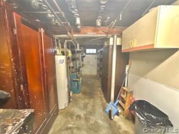 44 Jefferson Avenue, Lynbrook NY 11563