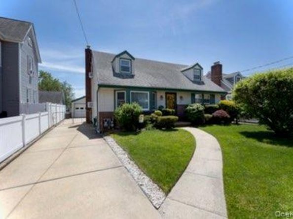 44 Jefferson Avenue, Lynbrook NY 11563