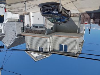 10 James Street S