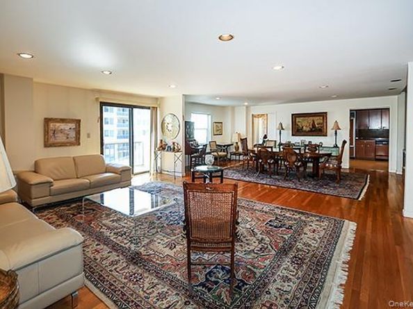 360 Shore Road 6L & 6M, Long Beach NY 11561