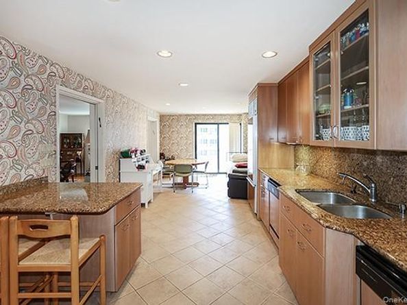 360 Shore Road 6L & 6M, Long Beach NY 11561