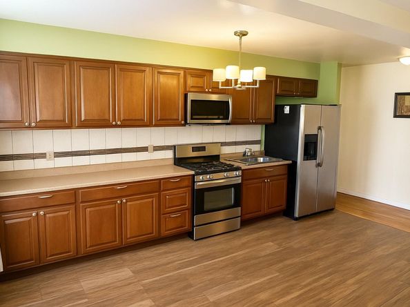 132 W 169th Street 6A, Bronx NY 10452