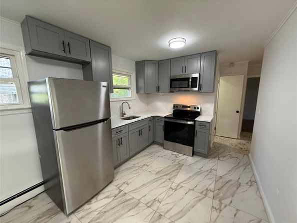 83 Smith Lane, Medford NY 11763