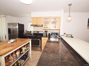 12-36 Estates Lane 49 L, Bayside NY 11360