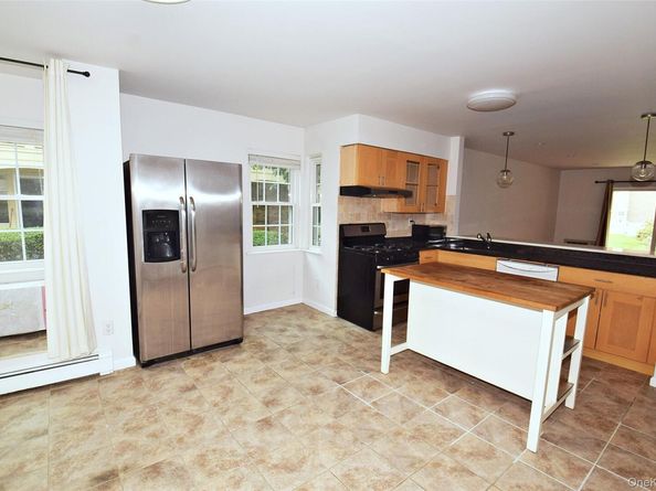 12-36 Estates Lane 49 L, Bayside NY 11360