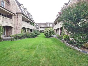 12-36 Estates Lane 49 L, Bayside NY 11360