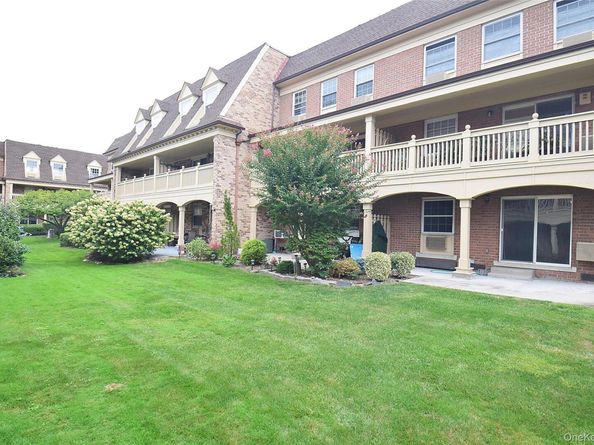 12-36 Estates Lane 49 L, Bayside NY 11360