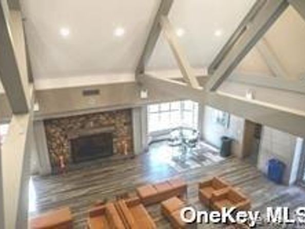 12-36 Estates Lane 49 L, Bayside NY 11360