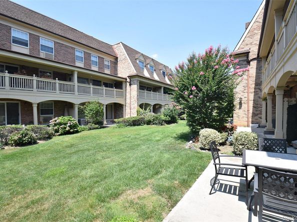 12-36 Estates Lane 49 L, Bayside NY 11360