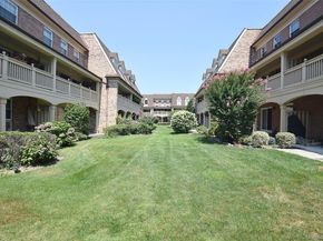 12-36 Estates Lane 49 L, Bayside NY 11360