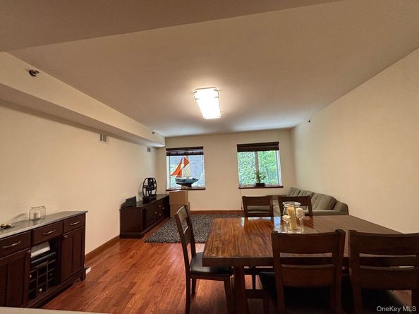 842 Ocean Parkway 2B, Brooklyn NY 11230
