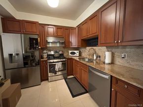 842 Ocean Parkway 2B, Brooklyn NY 11230