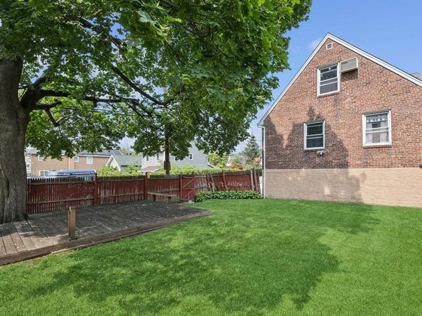 5006 Marathon Parkway, Little Neck NY 11362