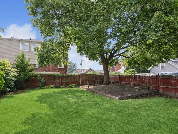 5006 Marathon Parkway, Little Neck NY 11362