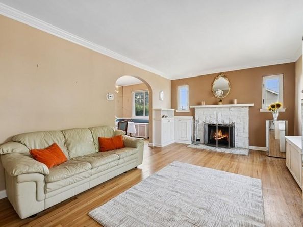 5006 Marathon Parkway, Little Neck NY 11362