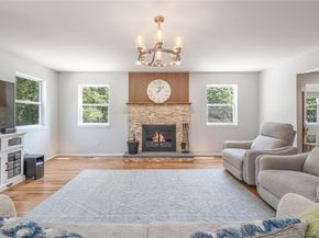 15 Douglas Lane, Manorville NY 11949
