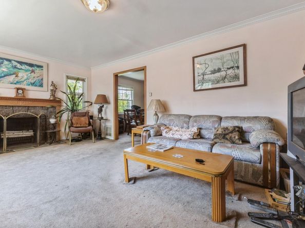 162-49 13 Avenue, Beechhurst NY 11357
