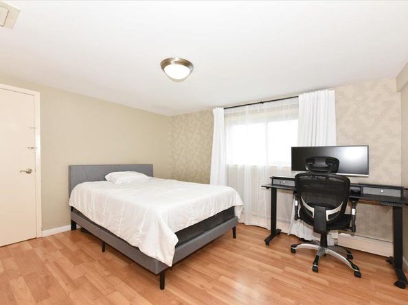 18 Cumberland Street, Rockville Centre NY 11570