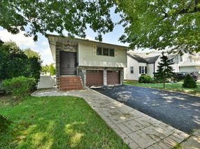 18 Cumberland Street, Rockville Centre NY 11570