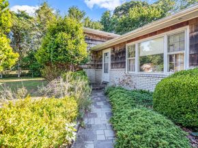 11 Easterly Road, Hampton Bays NY 11946