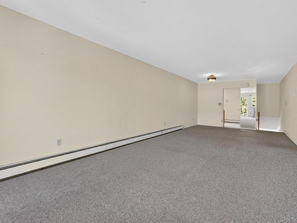 1840 Crompond Road EC8, Peekskill NY 10566