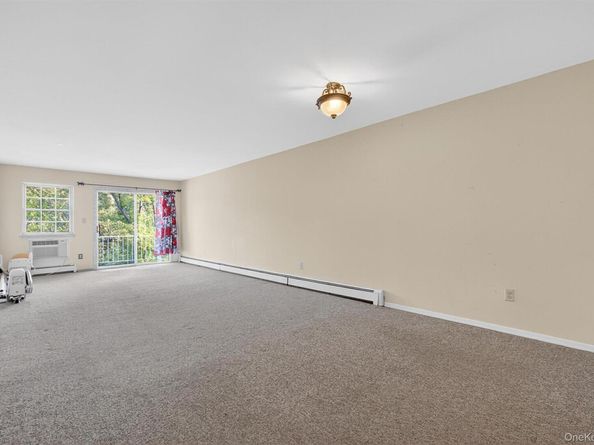1840 Crompond Road EC8, Peekskill NY 10566