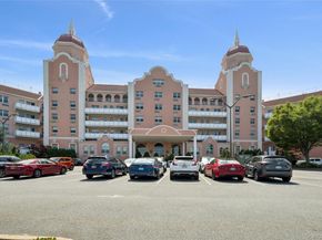 2 Richmond Rd 6S, Lido Beach NY 11561