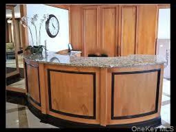 118-18 Union Turnpike 5J, Kew Gardens NY 11415