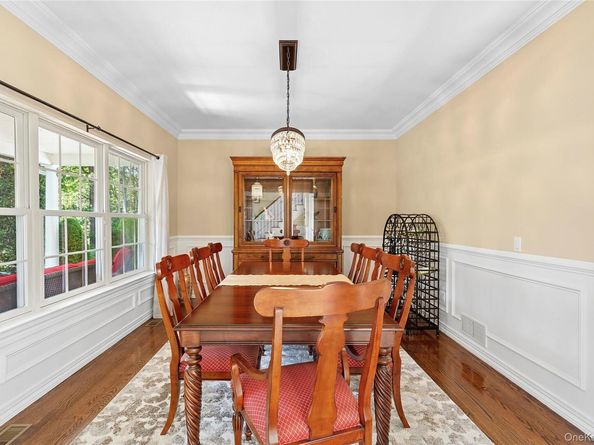 3 Steven Path, Center Moriches NY 11934