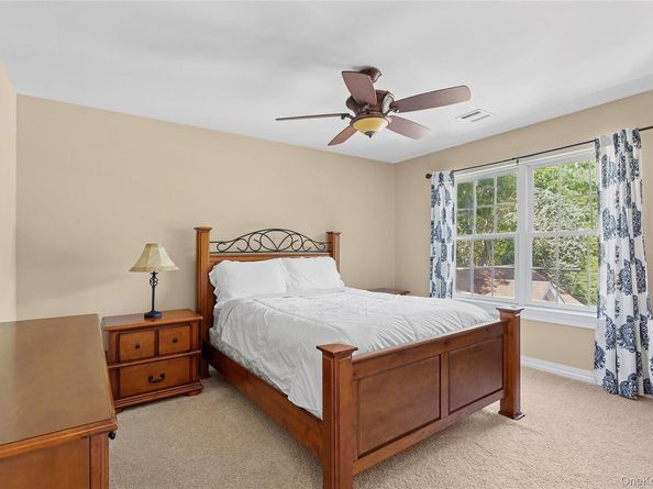 3 Steven Path, Center Moriches NY 11934