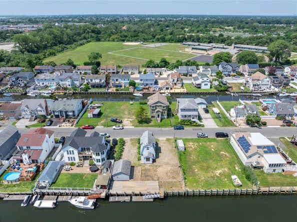 2601 Ocean Avenue, Seaford NY 11783