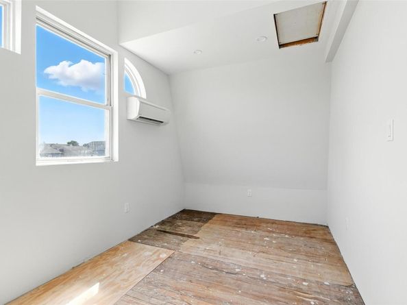 2601 Ocean Avenue, Seaford NY 11783