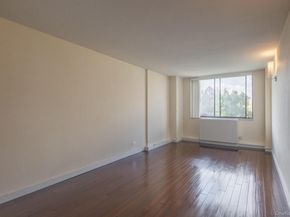 1 Bay Club Drive 4N, Bayside NY 11360