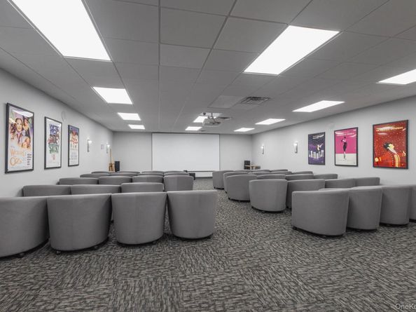1 Bay Club Drive 4N, Bayside NY 11360