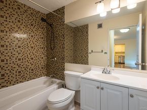 1 Bay Club Drive 4N, Bayside NY 11360