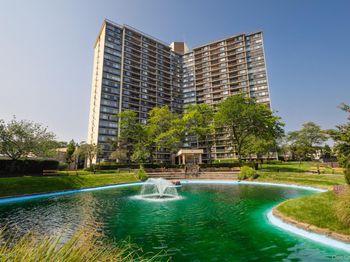 1 Bay Club Drive