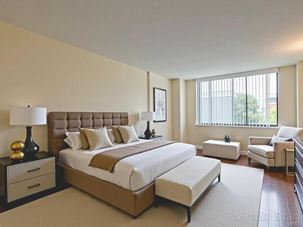 1 Bay Club Drive 4N, Bayside NY 11360