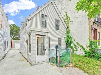 207 Bradford Street