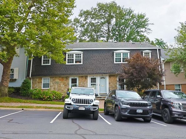 10 Harbour Lane 5A, Oyster Bay NY 11771