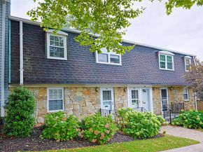 10 Harbour Lane 5A, Oyster Bay NY 11771