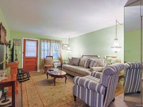 10 Harbour Lane 5A, Oyster Bay NY 11771