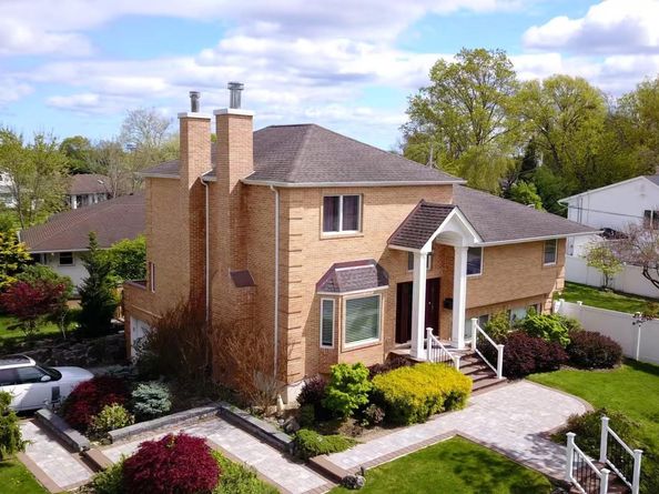 28 Merit Lane, Jericho NY 11753