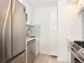 152-18 Union Turnpike 12T, Flushing NY 11367