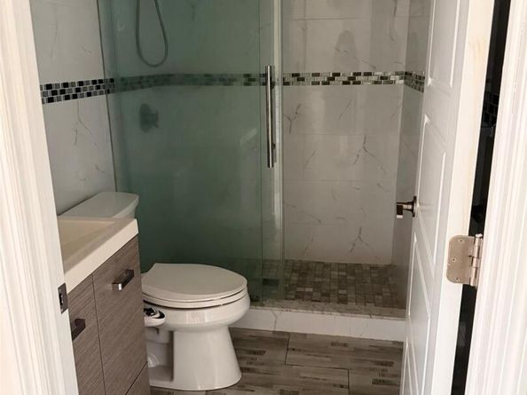 756 40th Street 1R, Brooklyn NY 11232