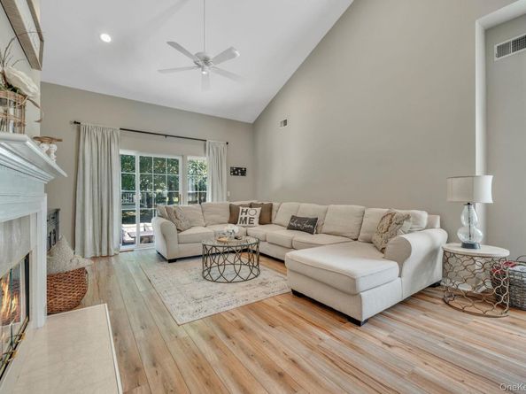 9 Scarborough Drive, Smithtown NY 11787