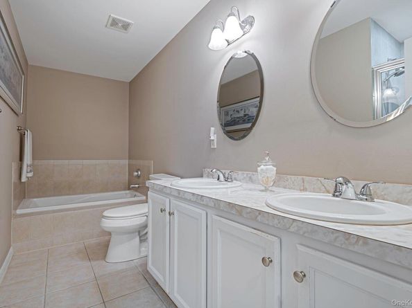 9 Scarborough Drive, Smithtown NY 11787