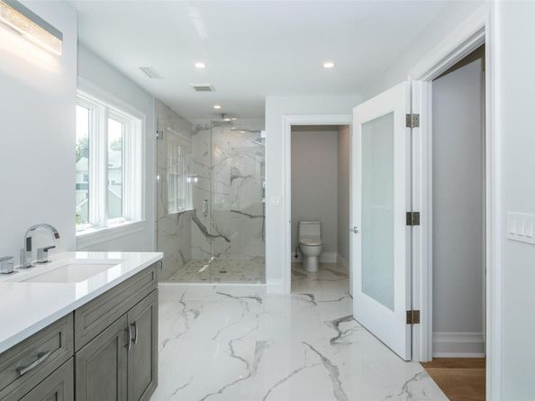 138 Mount Joy Place, New Rochelle NY 10801