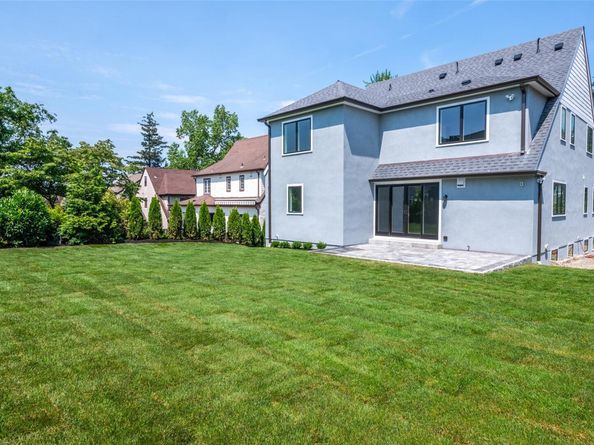 138 Mount Joy Place, New Rochelle NY 10801